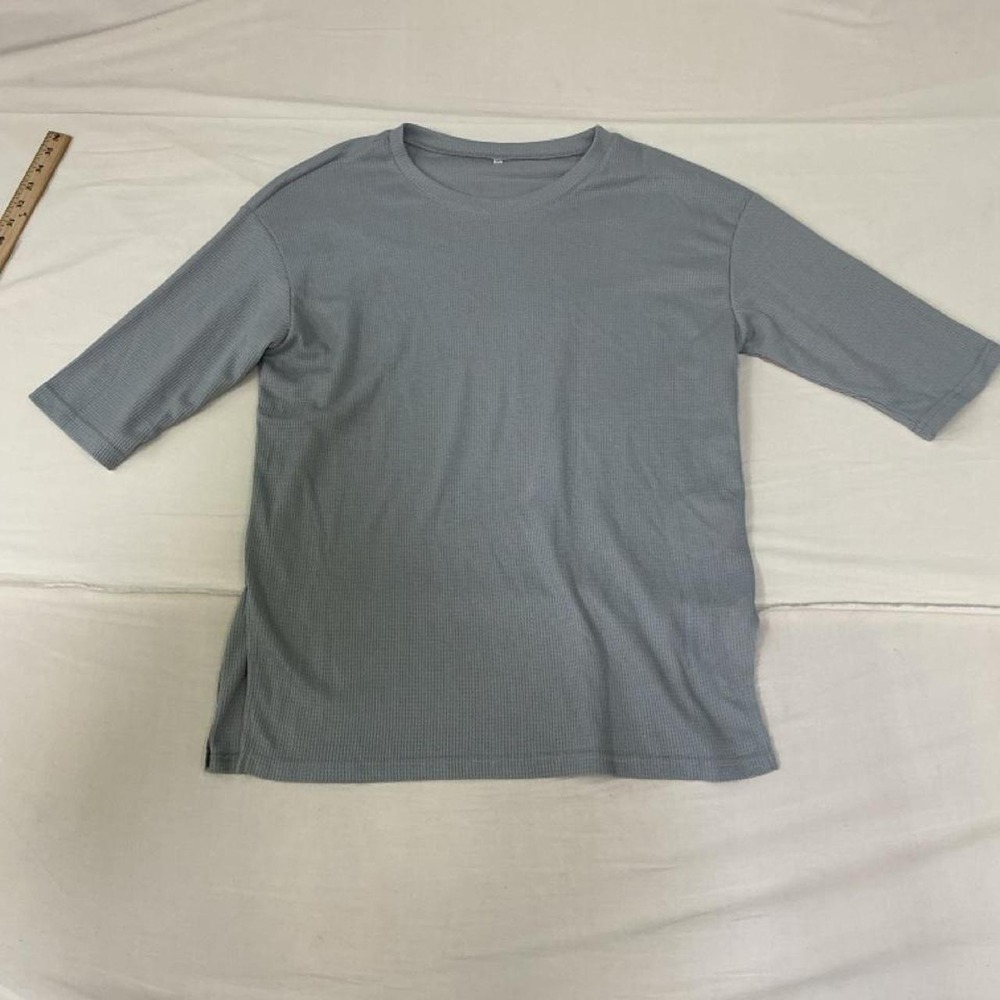 Women's Light Gray Waffle-Knit Elbow-Sleeve Top Size Medium NWT